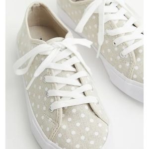 NWT Torrid 8 Polka Dot Canvas Sneaker